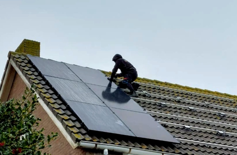 Installatie van zonnepanelen door ACE Installatietechniek